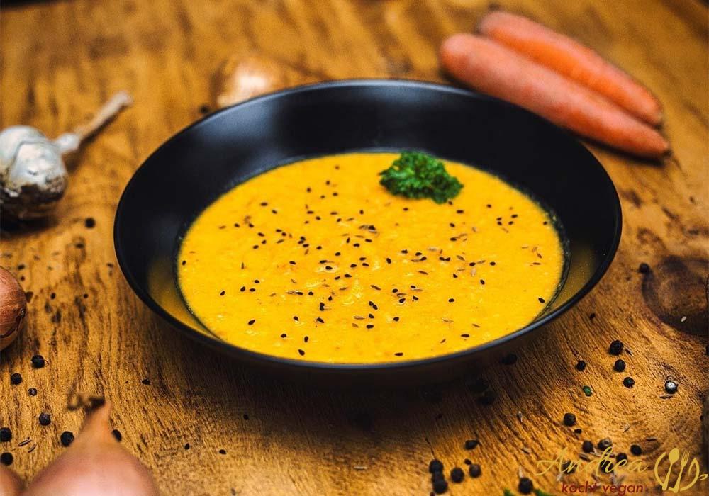 Peterwurzen-Karotten-Suppe©Andrea-Stigger