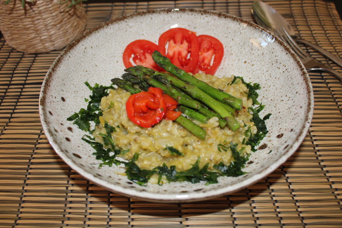 Spargelrisotto grün