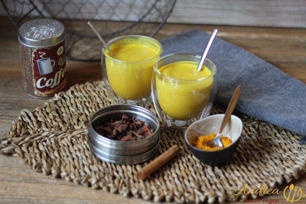 Goldene Milch